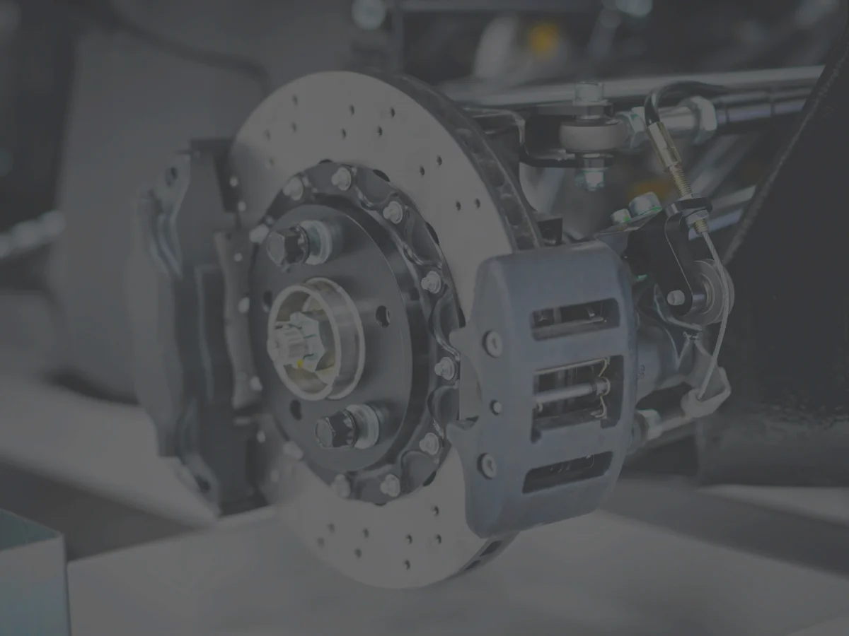 Bremsscheibe und Bremssattel im Detail